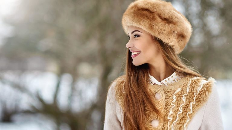 how to know a russian woman likes you? russian woman in winter