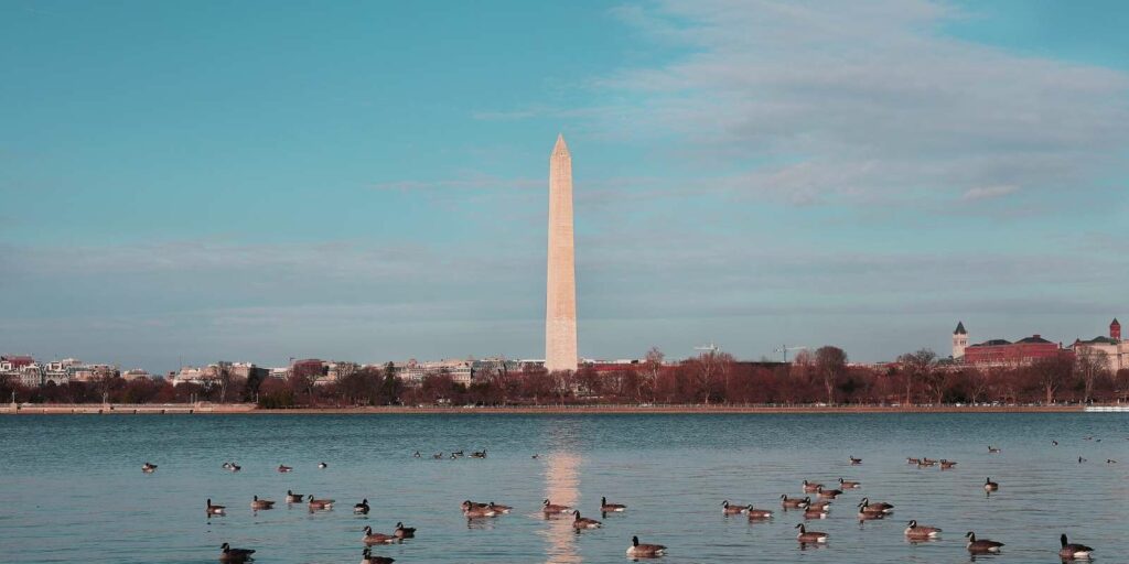 dating in dc monument