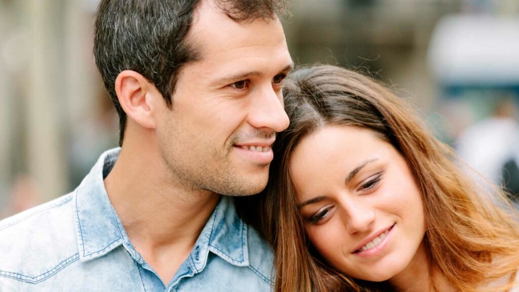Best French Dating Sites & Apps in 2022
