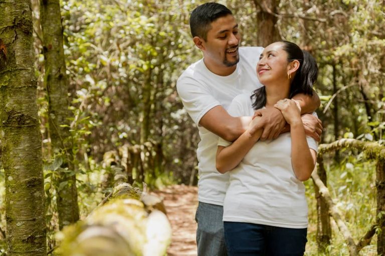 couple on a guatemalan dating site